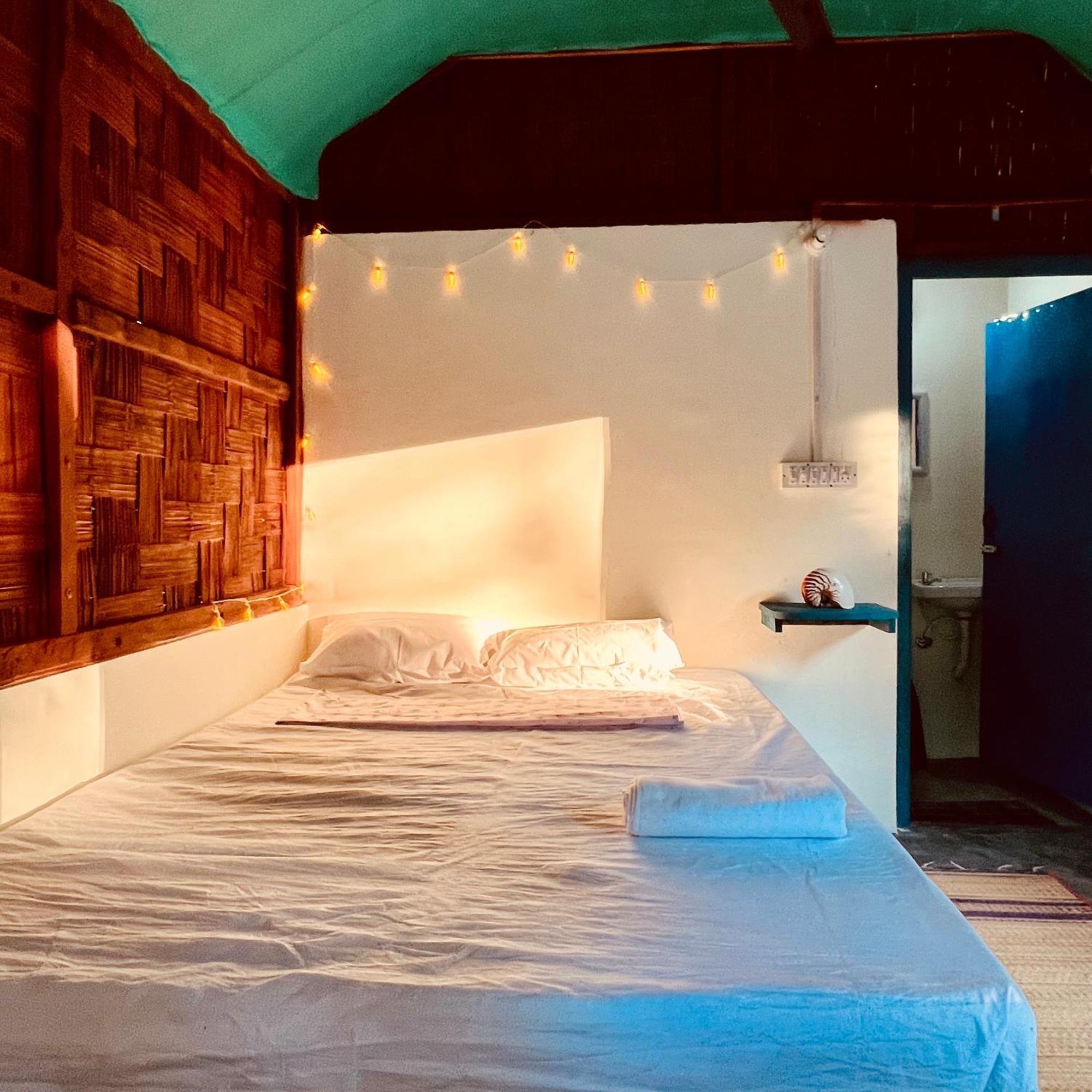 Blue Sea Restaurant & Bungalows Sitapur المظهر الخارجي الصورة